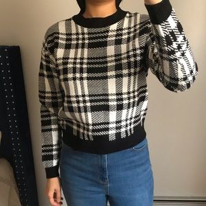 HM DIVIDED Black/White Plaid Sweater